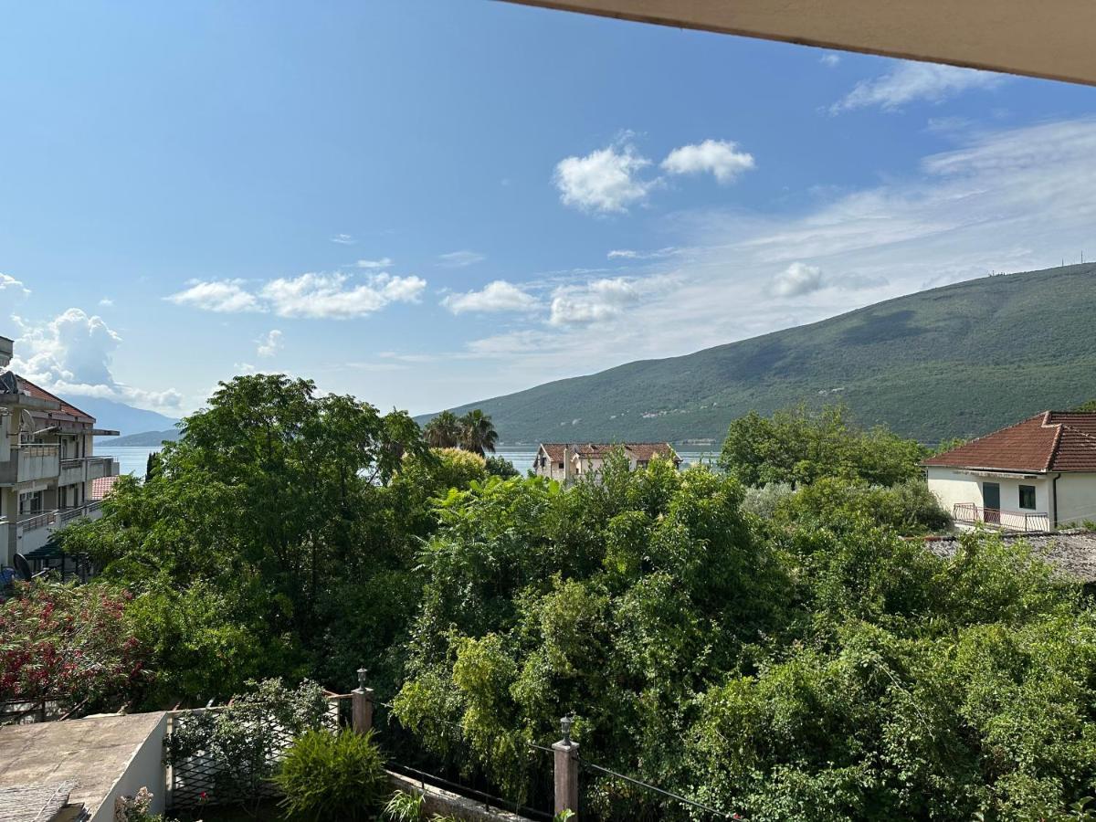Villa Alla Bed And Breakfast Herceg Novi Buitenkant foto