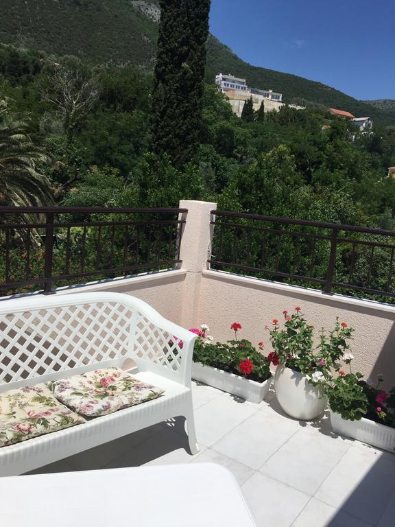 Villa Alla Bed And Breakfast Herceg Novi Buitenkant foto