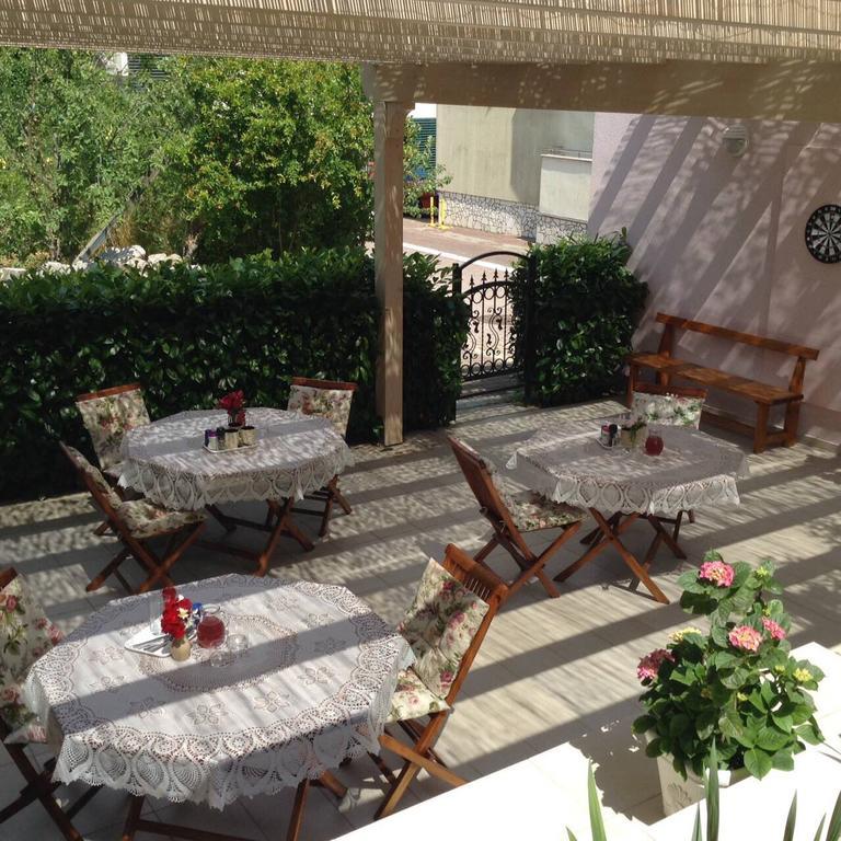 Villa Alla Bed And Breakfast Herceg Novi Buitenkant foto